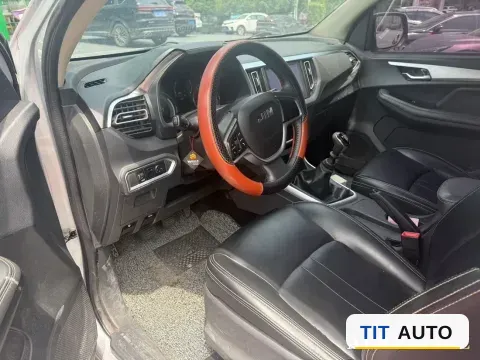2019 Isuzu RE-MAX Jim 7