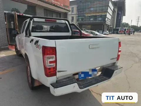 2022 Isuzu RE-MAX Jim 2