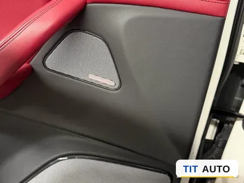 2022 Maserati Levante 6