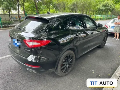 2019 Maserati Levante 3