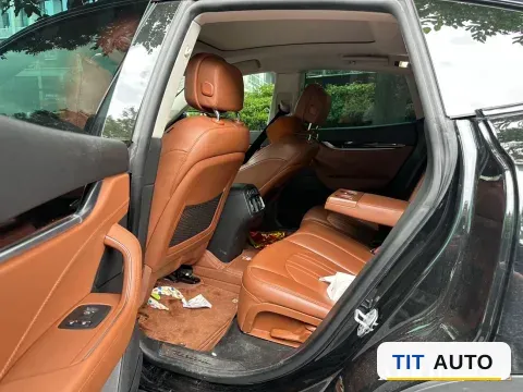 2019 Maserati Levante 7