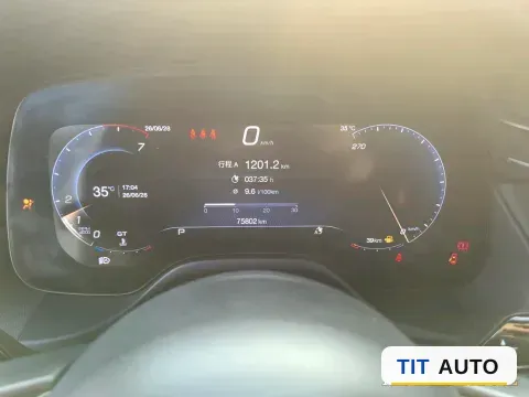 2022 Maserati Levante 12