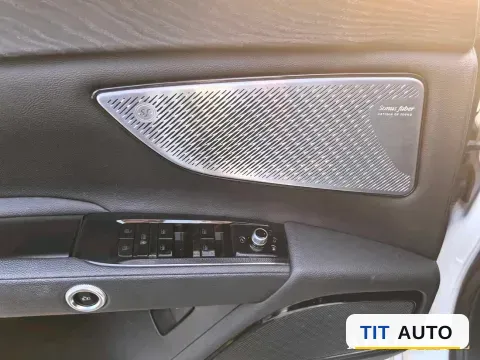 2022 Maserati Levante 10