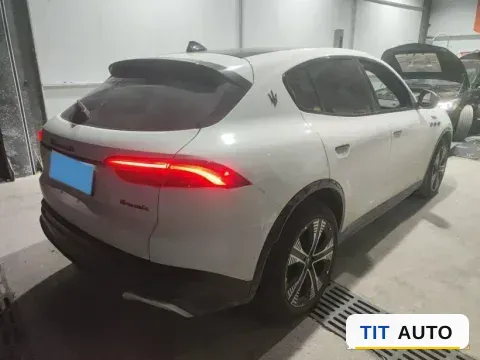 2025 Maserati Grecale 4