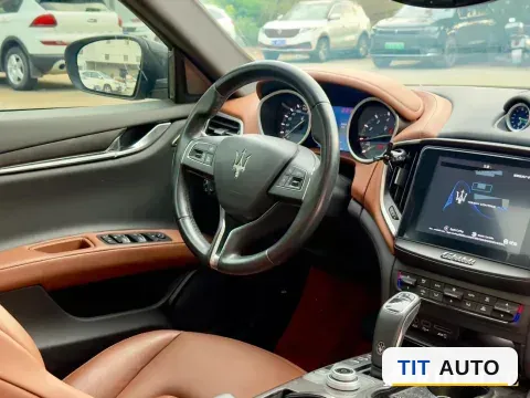 2019 Maserati Ghibli 6