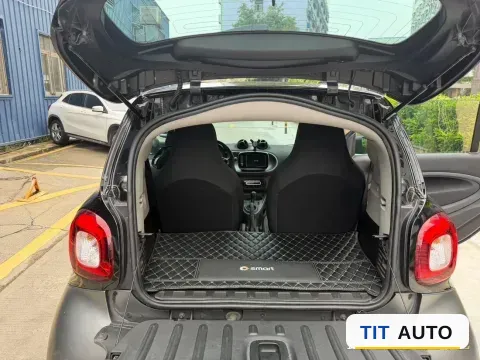 2019 Smart smart fortwo 8