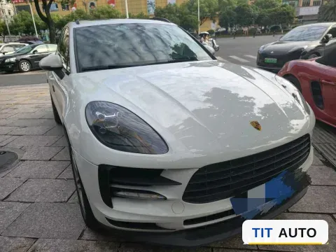 2020 Porsche Macan 6