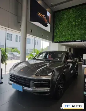 2025 Porsche Cayenne