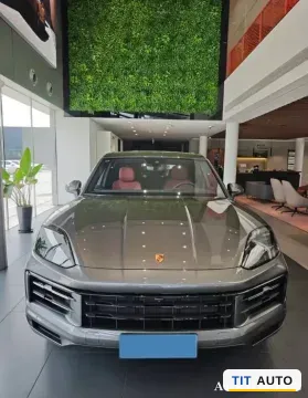 2025 Porsche Cayenne 2