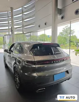2025 Porsche Cayenne 7