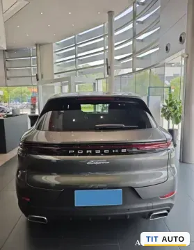 2025 Porsche Cayenne 8