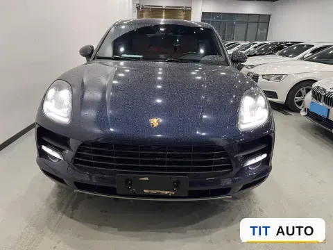 2018 Porsche Macan 2