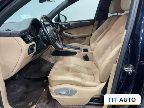2018 Porsche Macan 4