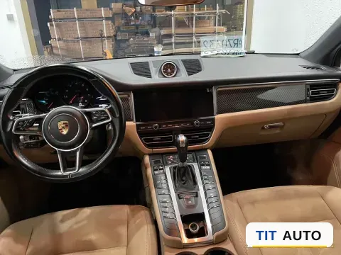 2018 Porsche Macan 6