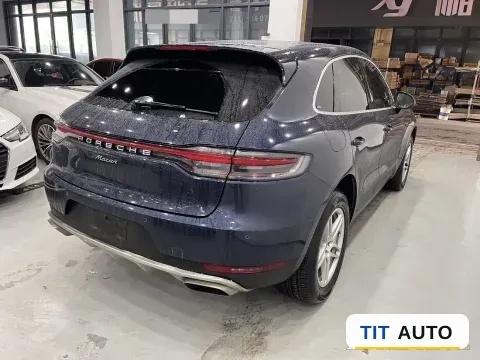 2018 Porsche Macan 9