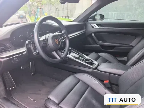 2020 Porsche 911 6