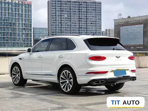 2021 Bentley Bentayga 6