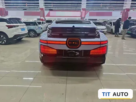 2023 HiPhi Z 5