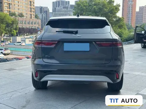 2022 Jaguar F-PACE 6