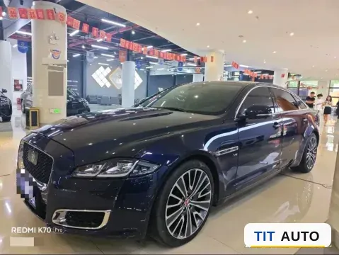 2016 Jaguar XJ