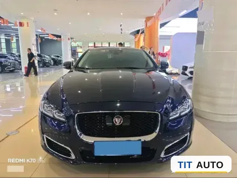 2016 Jaguar XJ 5
