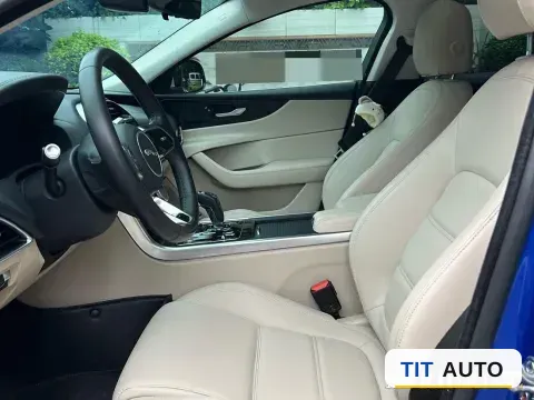 2020 Jaguar XEL 5