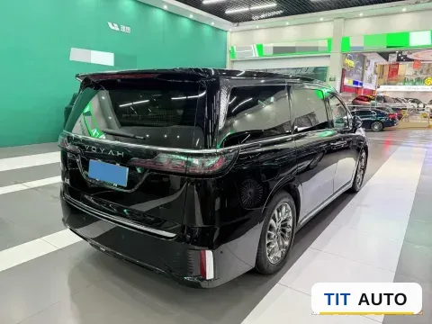 2025 Voyah Dream 9