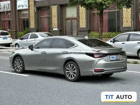 2025 Lexus ES 8