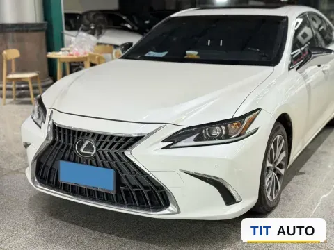 2022 Lexus ES 3