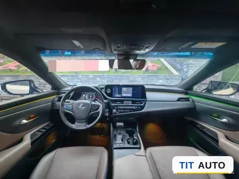 2022 Lexus ES 8
