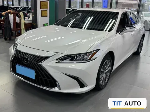 2023 Lexus ES