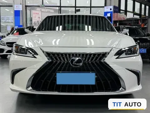 2023 Lexus ES 2