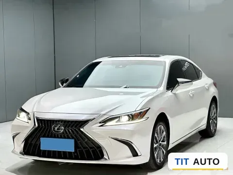 2021 Lexus ES