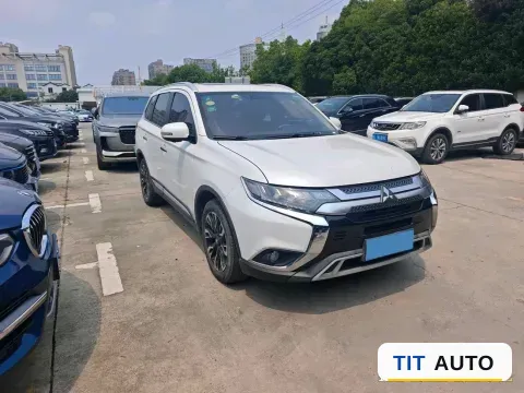 2020 Mitsubishi Outlander 3