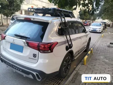 2019 Mitsubishi Outlander 3