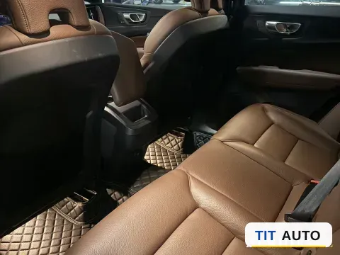 2024 Volvo XC60 3