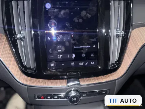 2024 Volvo XC60 4