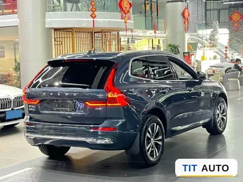 2025 Volvo XC60 7