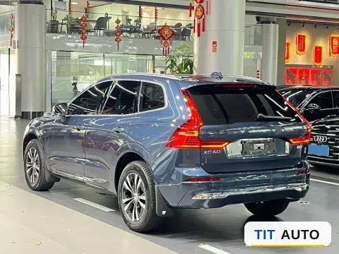 2025 Volvo XC60 9