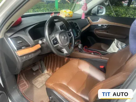 2019 Volvo XC90 2