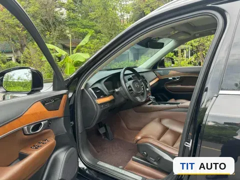 2019 Volvo XC90 5