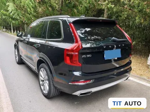 2019 Volvo XC90 4