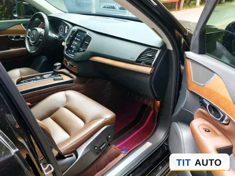 2019 Volvo XC90 10