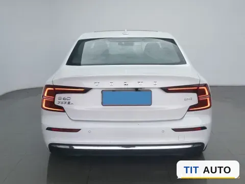 2023 Volvo S60 7