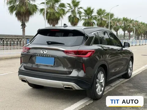 2018 Mitsubishi Pajero 5
