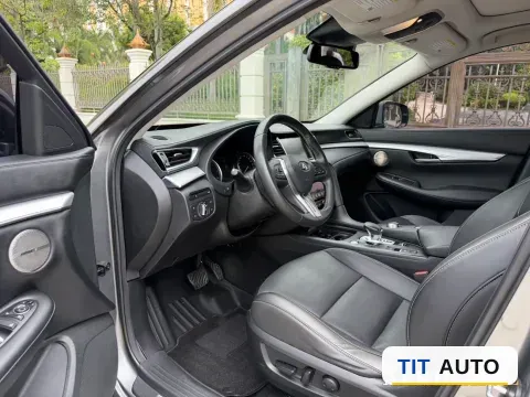 2018 Mitsubishi Pajero 6