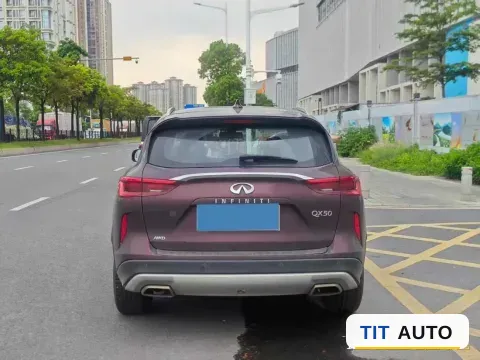 2018 Mitsubishi Pajero 2