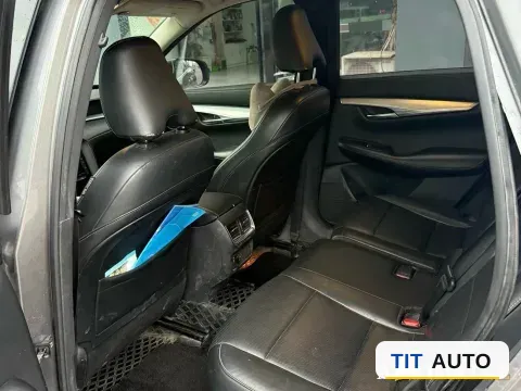 2018 Infiniti QX30 5