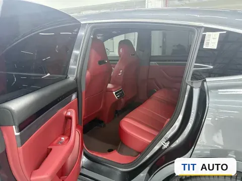 2026 Luxeed R7 6