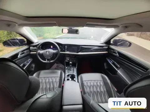 2019 Volvo V40 4